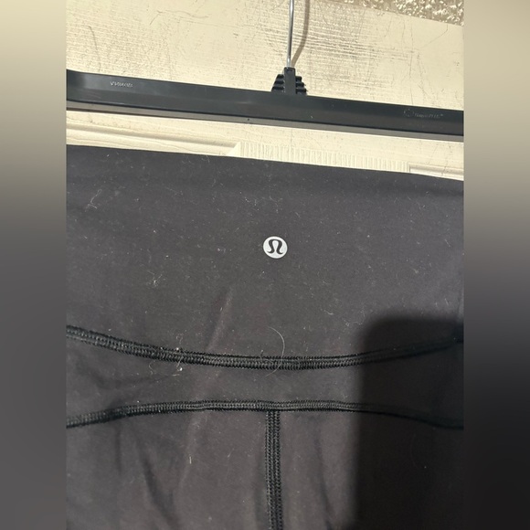 Lululemon In Movement 7/8 Tight *Everlux 25" - Picture 4 of 5